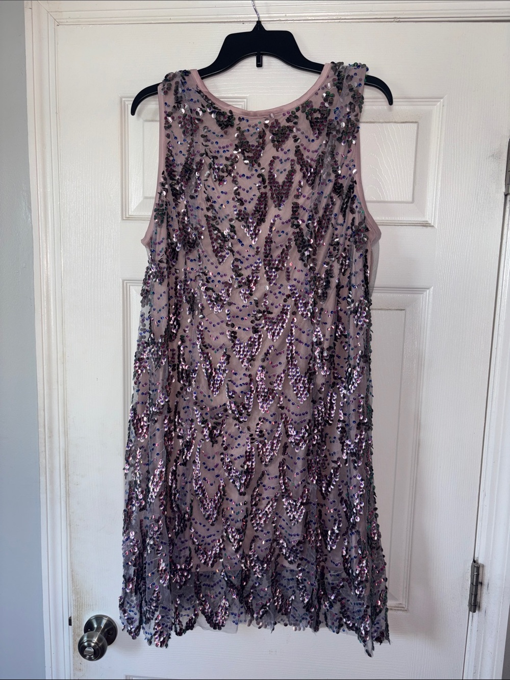 Torrid- Sleeveless Sequin Shift Dress - Dusty Pink
